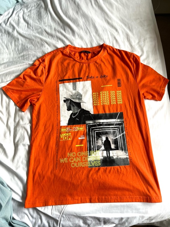 SHEIN Tops - Oversized Orange Graphic Crewneck T-Shirt